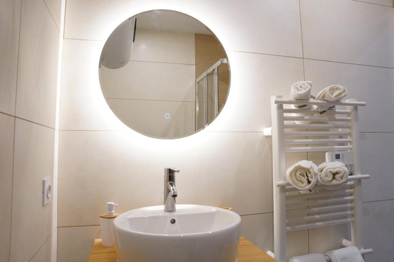 Appart Lumineux 150 M De La Gare Bourg-en-Bresse Ngoại thất bức ảnh